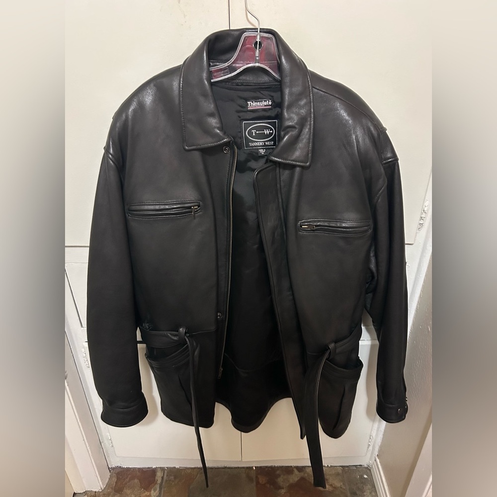 Tannery West men’s size medium leather jacket